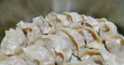 烫面牛肉萝卜蒸饺，让口感与健康兼备（蒸出鲜美，吃出健康）-第2张图片-美味行家