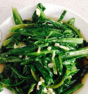 蒜香蚝汁油麦菜的做法（简单易学，美味可口）-第3张图片-美味行家