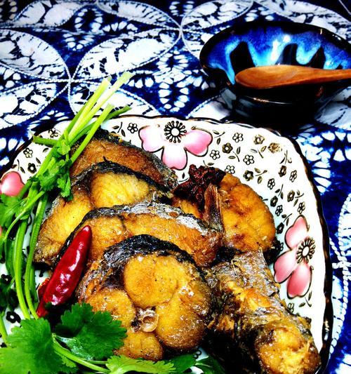 以香煎酱烧鲅鱼，美味佳肴食之享受（打造香气四溢的烧鲅鱼，独特做法大揭秘）-第3张图片-美味行家