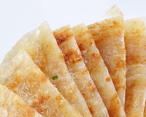 椰蓉香蕉飞饼卷的制作方法（美味可口，健康营养，尝试一下吧！）-第3张图片-美味行家