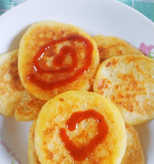 土豆火腿虾仁饼的制作方法（美味易做，惊艳您的味蕾）-第2张图片-美味行家