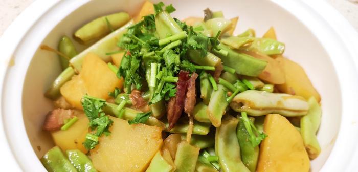 土豆炖芸豆油豆，香气四溢（原汁原味，家常好味；做法简单，味道不凡）-第1张图片-美味行家