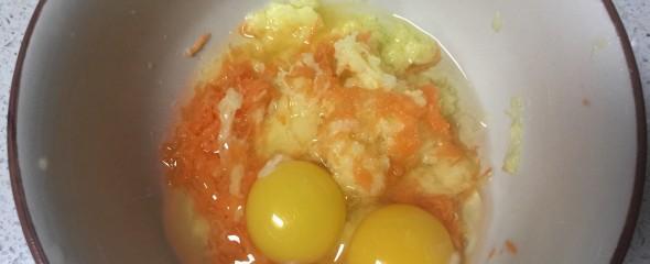 美味蔬菜饼的制作方法（掌握土豆饼和胡萝卜饼的做法，让你一次学会两种美味）-第3张图片-美味行家