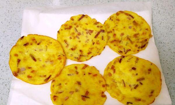 美味蔬菜饼的制作方法（掌握土豆饼和胡萝卜饼的做法，让你一次学会两种美味）-第2张图片-美味行家