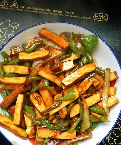 家常美食（清爽美味的素食佳肴，简单易学一试就爱上）-第2张图片-美味行家