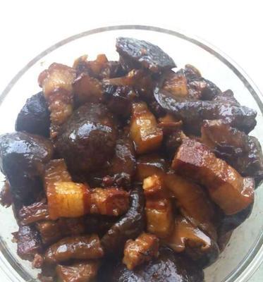 如何制作香菇红烧肉（快乐享受美味佳肴的家常做法）-第1张图片-美味行家
