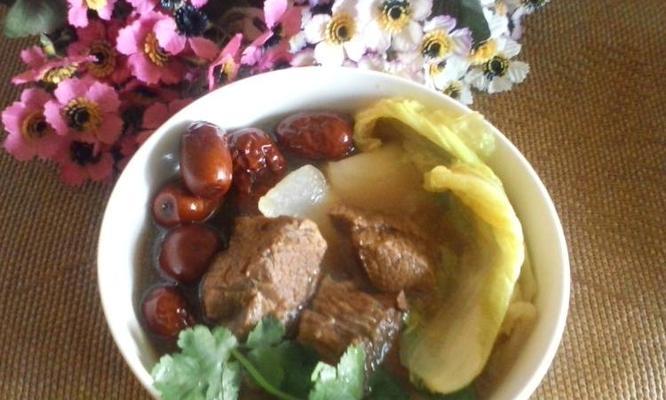 豌豆牛肉汤的做法（学会做一碗滋补营养的汤）-第2张图片-美味行家