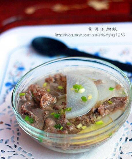 豌豆牛肉汤的做法（学会做一碗滋补营养的汤）-第3张图片-美味行家