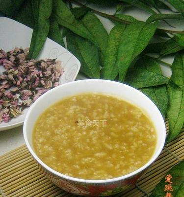 桃胶红糖米粥（学会这个做法，美容美颜再不用愁）-第2张图片-美味行家