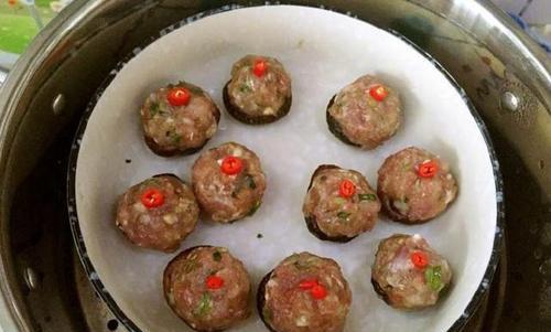 美味可口的香菇酿肉丸子（做法简单，口感丰富多样，营养丰富）-第1张图片-美味行家