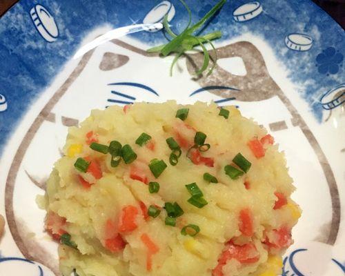 土豆泥炒饭，做法大揭秘！（美味又营养的土豆泥炒饭，让你轻松做出满满的饱足感）-第1张图片-美味行家