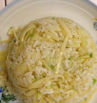 土豆泥炒饭，做法大揭秘！（美味又营养的土豆泥炒饭，让你轻松做出满满的饱足感）-第3张图片-美味行家