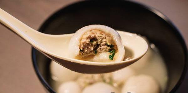 一份鲜香四溢的肉汤圆，让你尝尽美味（家常制作，简单易学）-第2张图片-美味行家