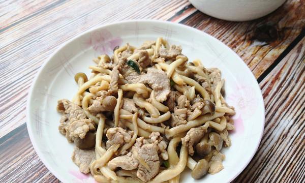 蟹味菇肉末茄条的美味做法（鲜香可口的家常美食，美味蟹味菇带你领略别样风味！）-第2张图片-美味行家