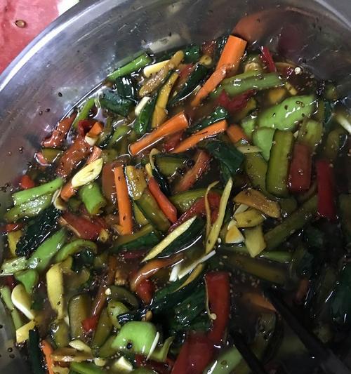 手工自制腌咸黄瓜（健康美味，轻松享用）-第3张图片-美味行家