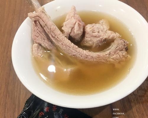 如何制作正宗星加坡肉骨茶（体验传统美味）-第3张图片-美味行家