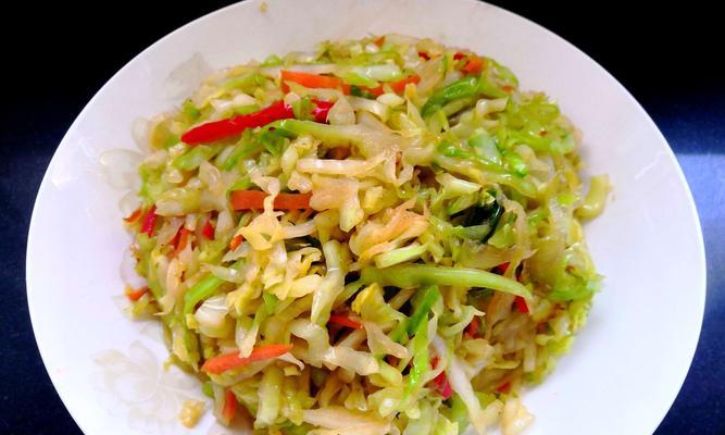 五花肉炒大头菜的家常做法（美味易上手，做给你吃个够！）-第2张图片-美味行家