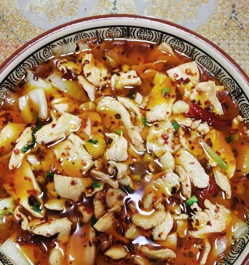水煮嫩鸡片的制作方法（健康美味的家常菜肴）-第3张图片-美味行家