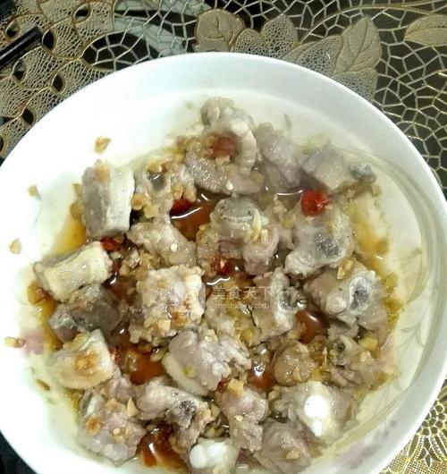 快手微波炉蒸排骨（15分钟烹饪，健康美味）-第2张图片-美味行家