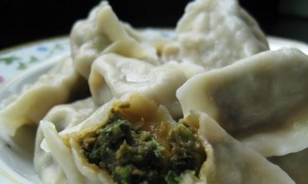手工野菜馅饺子制作全攻略（做饺子不再困难，掌握关键步骤轻松制作）-第1张图片-美味行家