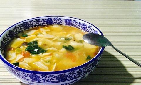 新疆野蘑菇汤饭的做法（享受大自然美食的味蕾盛宴）-第1张图片-美味行家