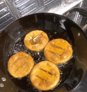 香气四溢，油润可口，以油香炝菠菜的做法（用油香调味，菠菜炒出惊艳美味，添香添色的美食艺术）-第1张图片-美味行家