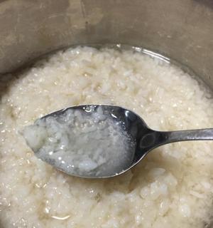以甜白酒发饼，一次搞定美味早餐（甜白酒发饼的做法及口感介绍）-第1张图片-美味行家