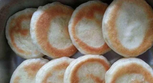 以甜白酒发饼，一次搞定美味早餐（甜白酒发饼的做法及口感介绍）-第3张图片-美味行家