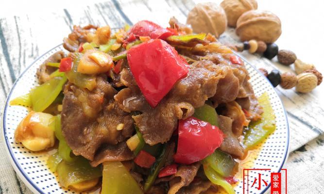 丝瓜炒肥牛，营养美味的佳肴（丝瓜和肥牛的完美搭配，家庭必备的一道菜）-第3张图片-美味行家