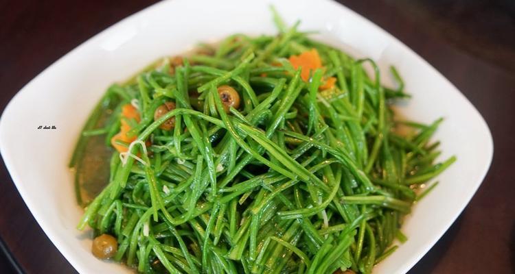 口感清爽的水莲肉丝炒菜（做法简单，快速上桌，开胃好味）-第1张图片-美味行家