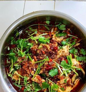 美味的蒜香水鱼制作教程（让你轻松掌握家庭料理的口感）-第3张图片-美味行家