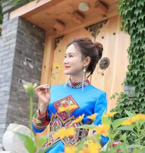 如花如蝶的做法，教你打造美丽容颜（呵护肌肤，从细节开始，塑造自信美）-第2张图片-美味行家