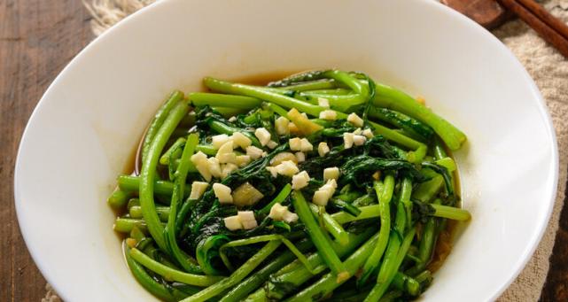 素食美食大赏——以素炒皇帝菜为例（健康生活从点滴开始，素食佳肴开启美味之旅）-第2张图片-美味行家