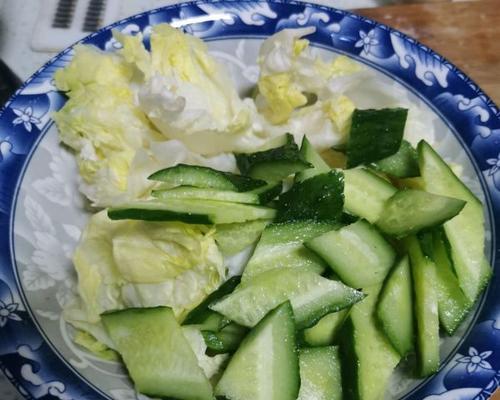 球菜的多样化做法（从清炒到糖醋，尝遍球菜美味）-第1张图片-美味行家