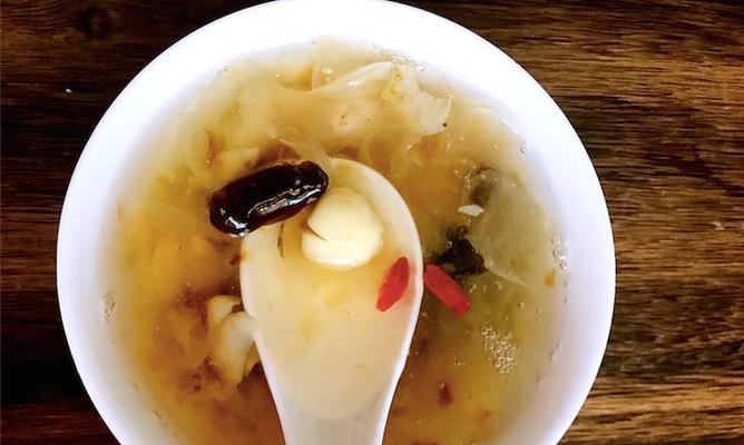 以人面桃花为主题的制作方法（制作一个唯美神秘的人面桃花）-第3张图片-美味行家