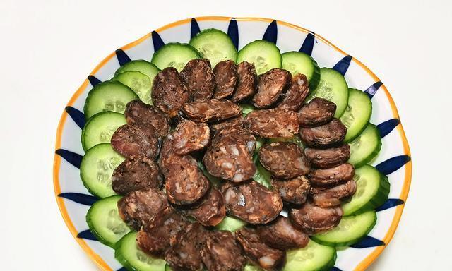 手工制作糖渍黄瓜圈（家庭DIY，美味可口）-第3张图片-美味行家