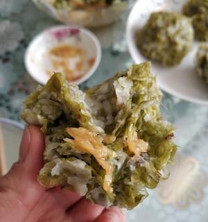 教你做最地道的榆钱窝窝（独特口感传统美味以榆为本）-第1张图片-美味行家