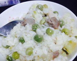 腌肉土豆焖饭的家常做法（口感香醇，营养丰富的一道美食）-第2张图片-美味行家
