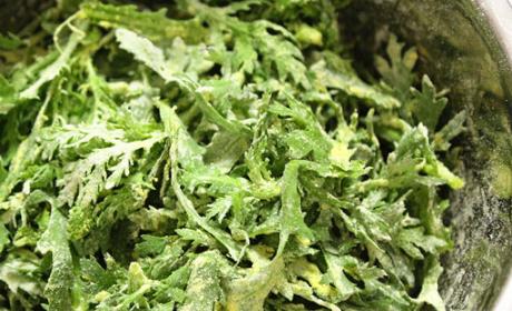 茼蒿丸子的做法（做出美味茼蒿丸子的秘诀）-第3张图片-美味行家