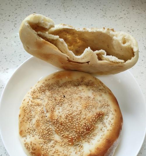 自制烧饼大全（手把手教你制作口感松软的烧饼，让你成为家庭面食大厨！）-第1张图片-美味行家