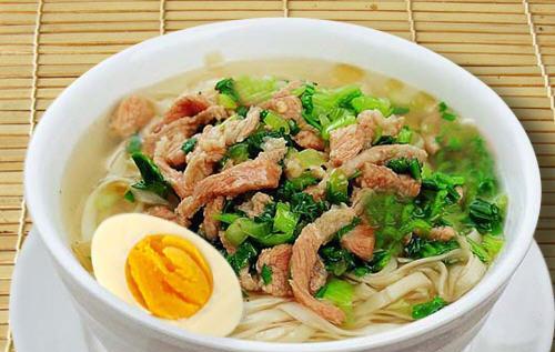 家常美食（入口即化，美味又实惠的家常肉丝鸡蛋面做法）-第3张图片-美味行家
