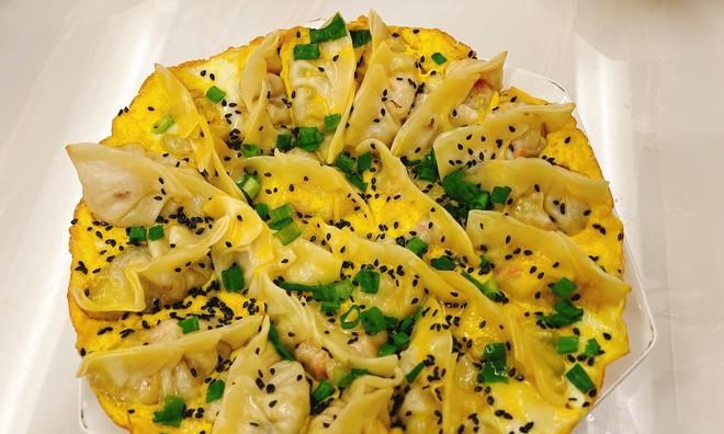 意面酱料抱蛋披萨，美味诱人的创意美食-第1张图片-美味行家