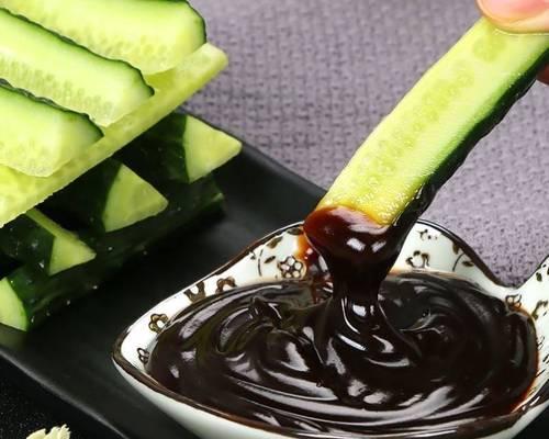 美味又清爽！甜面酱拌黄瓜条（清凉夏日必备的健康小食）-第3张图片-美味行家