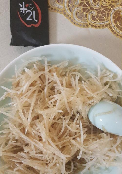 美味可口的糖醋双丝，让你回味无穷（教你如何做出口感鲜美的糖醋双丝）-第1张图片-美味行家