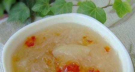 雪耳梨羹的制作方法（健康美味的冬日甜点）-第1张图片-美味行家