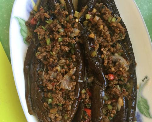 肉酱焗茄子（健康美味的家常菜）-第2张图片-美味行家