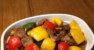甜豆炒牛肉的秘诀（口感鲜美的中式家常菜）-第1张图片-美味行家