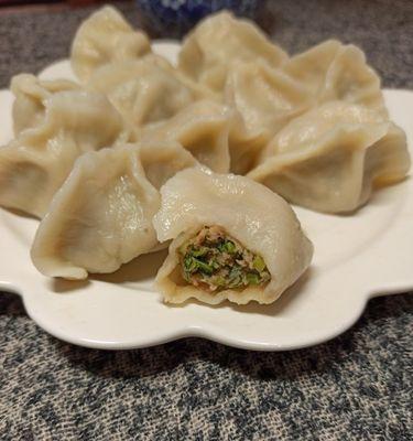 猪肉茴香蒸饺，口感鲜美，做法简单易学（传统美食的现代改良，茴香与猪肉的完美结合）-第2张图片-美味行家