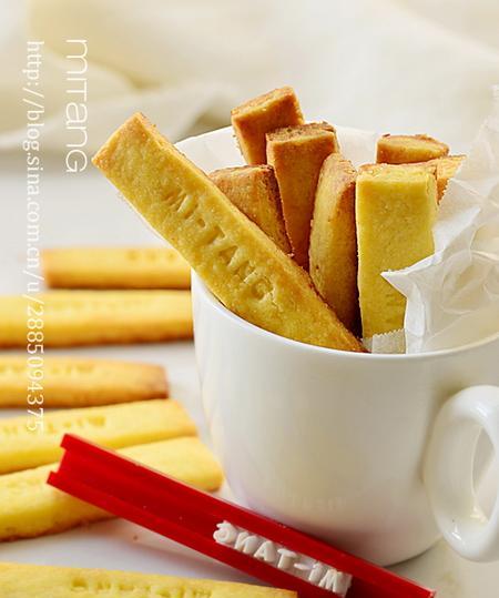 自制美味鲜奶酪饼干（简单易做的奶盐味道诱人的小点心）-第1张图片-美味行家