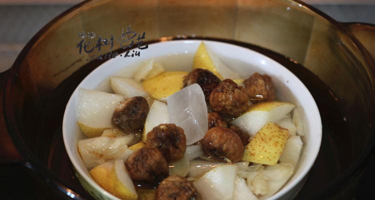 无花果雪梨糖水的做法（营养美味的夏日饮品）-第2张图片-美味行家